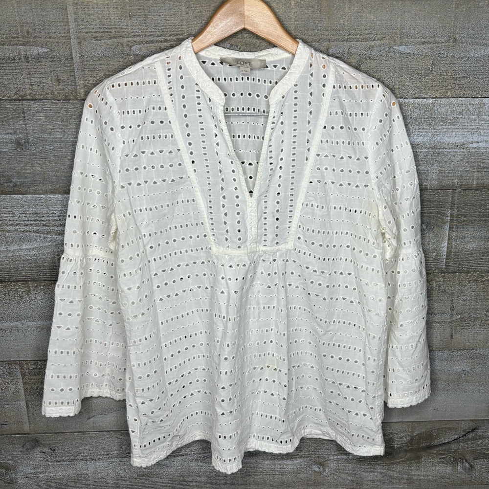 Ann Taylor Loft white eyelet bell sleeve boho top medium